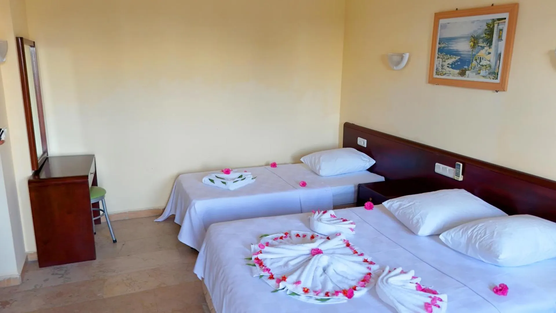 Sun Shine Mir Hotel أنطاليا
